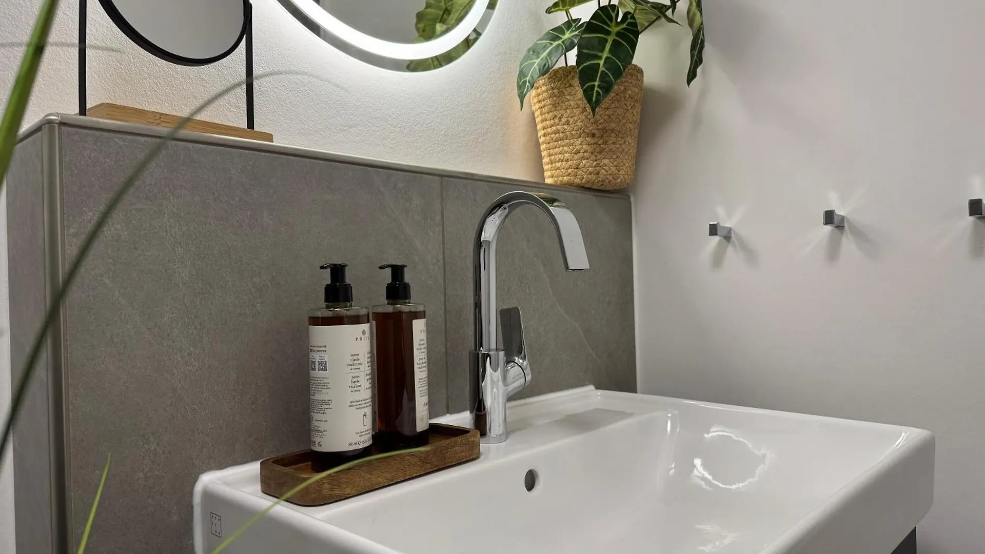 Mel&Bens Modern Oak-Apartments Fuer Bis Zu 12 Personen Bremen Almanya